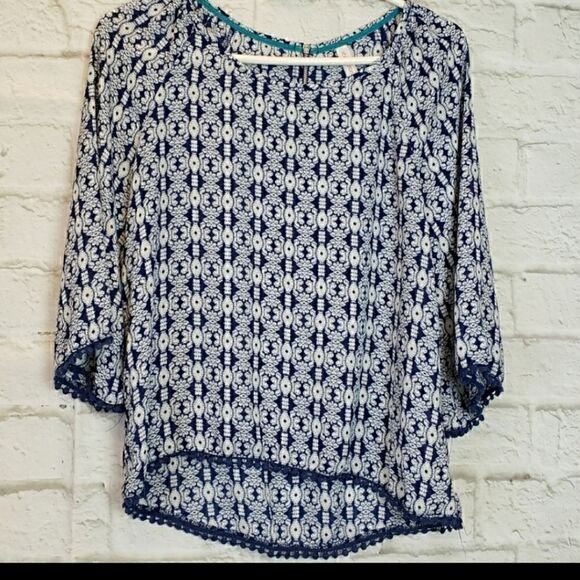 XHILARATION Flowy Patterned Embellished Blouse XS - Picture 1 of 6